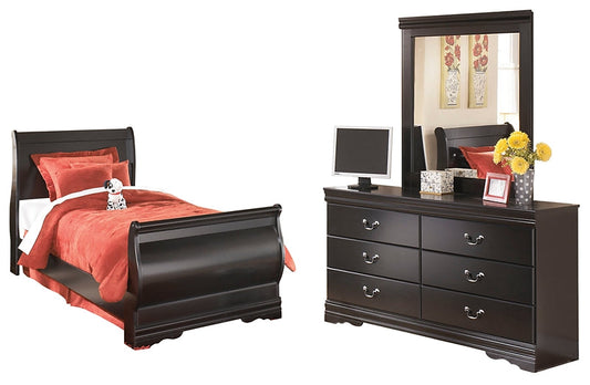 Huey Vineyard Full Sleigh Bed with Mirrored Dresser Rent Wise Rent To Own Jacksonville, Florida