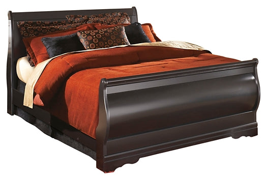 Huey Vineyard Queen Sleigh Bed with Mirrored Dresser Rent Wise Rent To Own Jacksonville, Florida