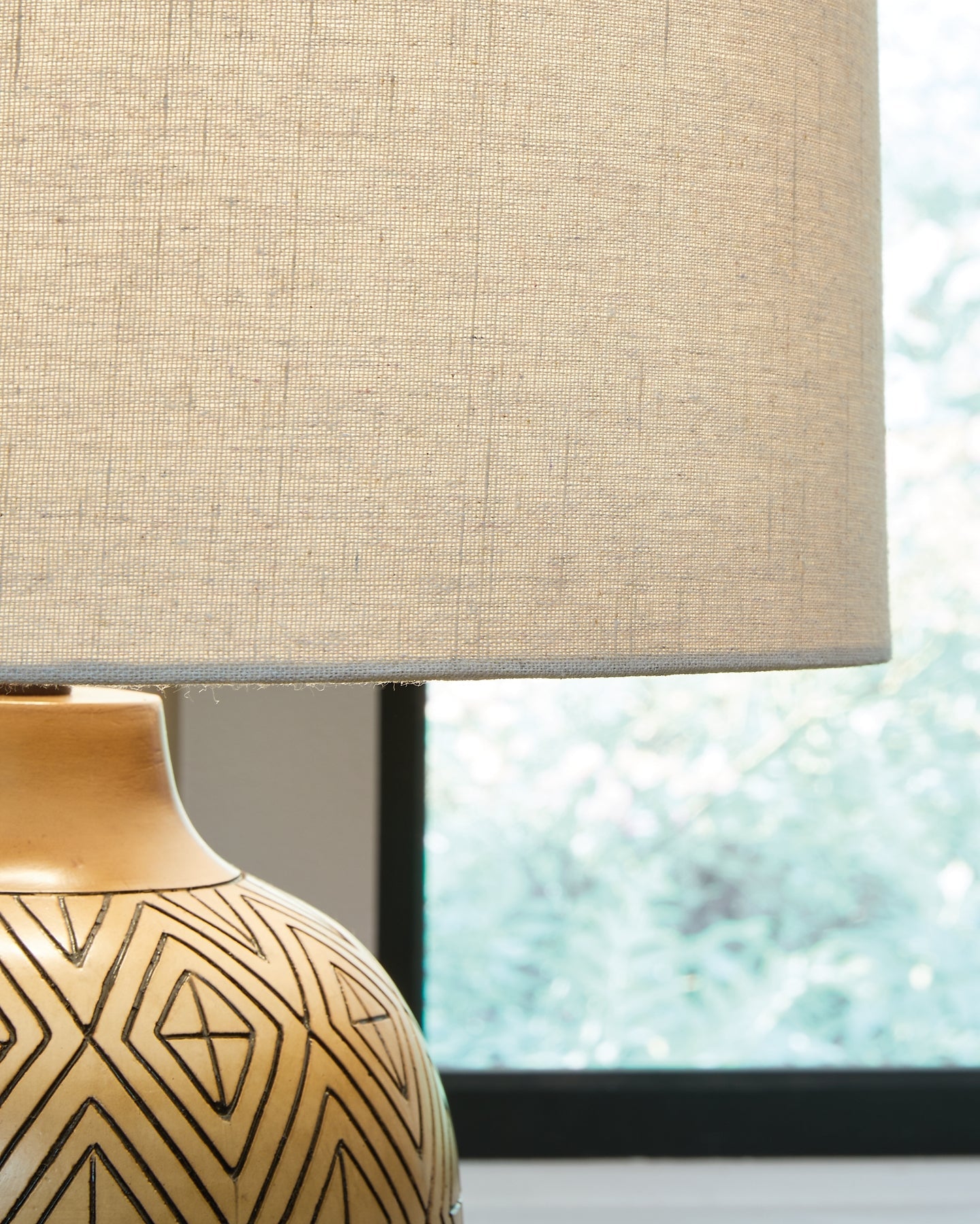 Jairgan Poly Table Lamp (2/CN) Rent Wise Rent To Own Jacksonville, Florida