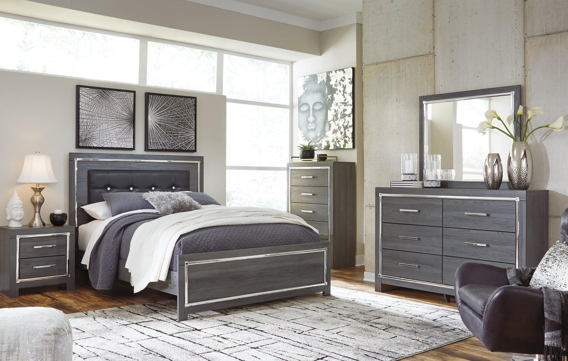 Lodanna Queen Panel Bed with Mirrored Dresser, Chest and 2 Nightstands Rent Wise Rent To Own Jacksonville, Florida