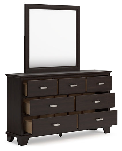 Covetown  Panel Bed With Mirrored Dresser, Chest And 2 Nightstands