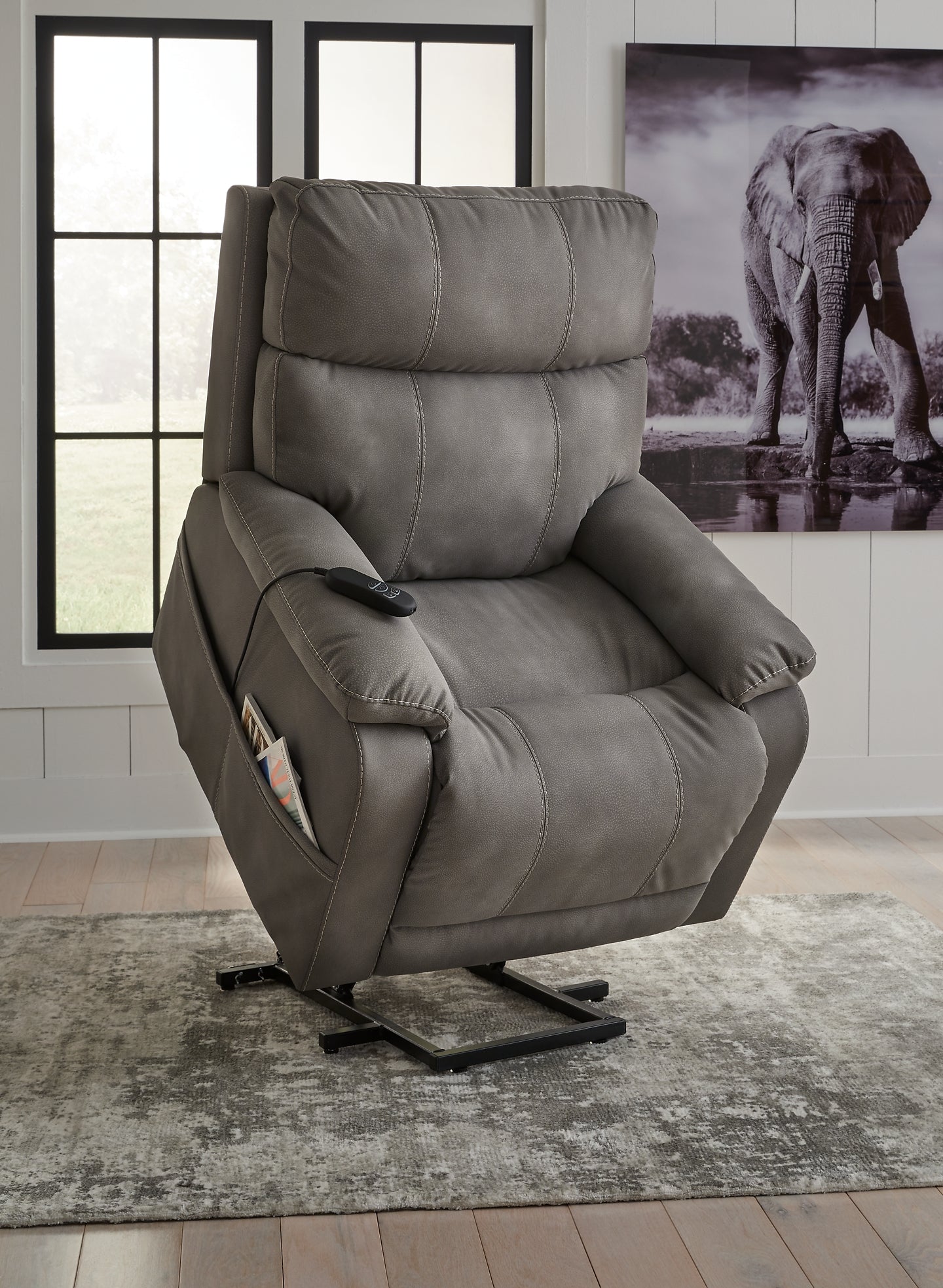 Next-Gen Durapella Power Lift Recliner