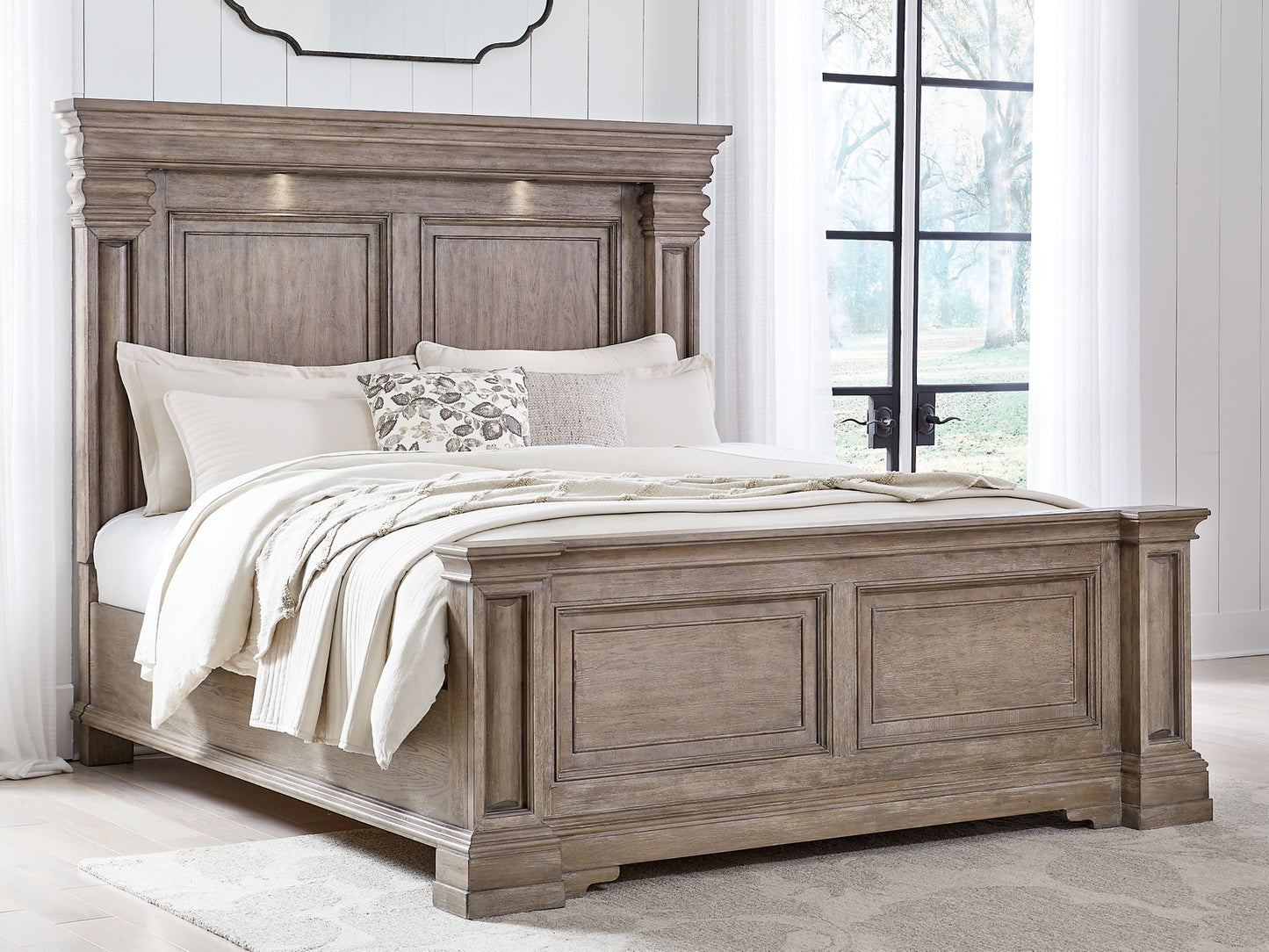 Blairhurst California  Panel Bed With Mirrored Dresser And Nightstand