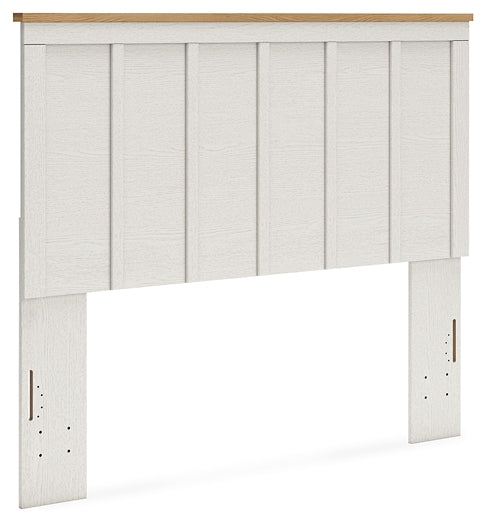 Linnocreek  Panel Headboard With Mirrored Dresser And Nightstand