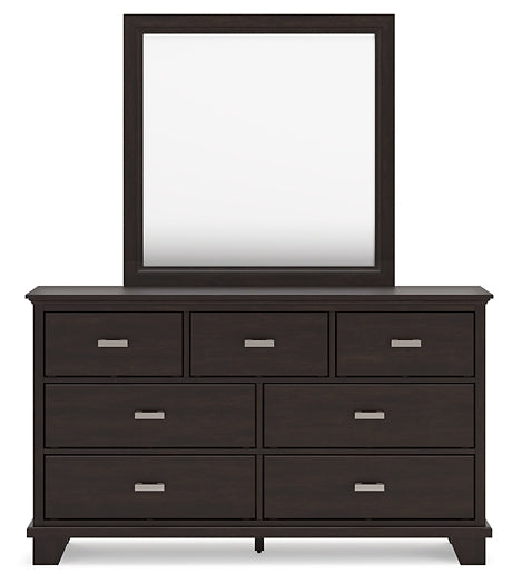 Covetown  Panel Bed With Mirrored Dresser, Chest And Nightstand