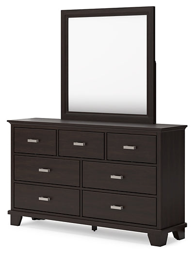 Covetown  Panel Bed With Mirrored Dresser, Chest And Nightstand