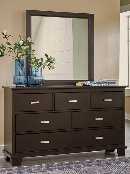 Covetown  Panel Bed With Mirrored Dresser And Chest