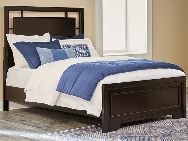 Covetown  Panel Bed With Mirrored Dresser And 2 Nightstands