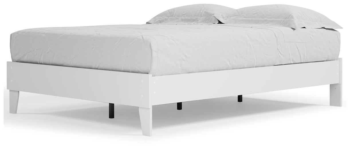 Piperton  Platform Bed With Dresser, Chest And Nightstand