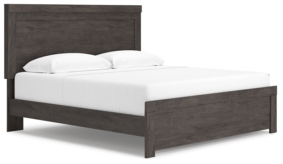 Brinxton  Panel Bed