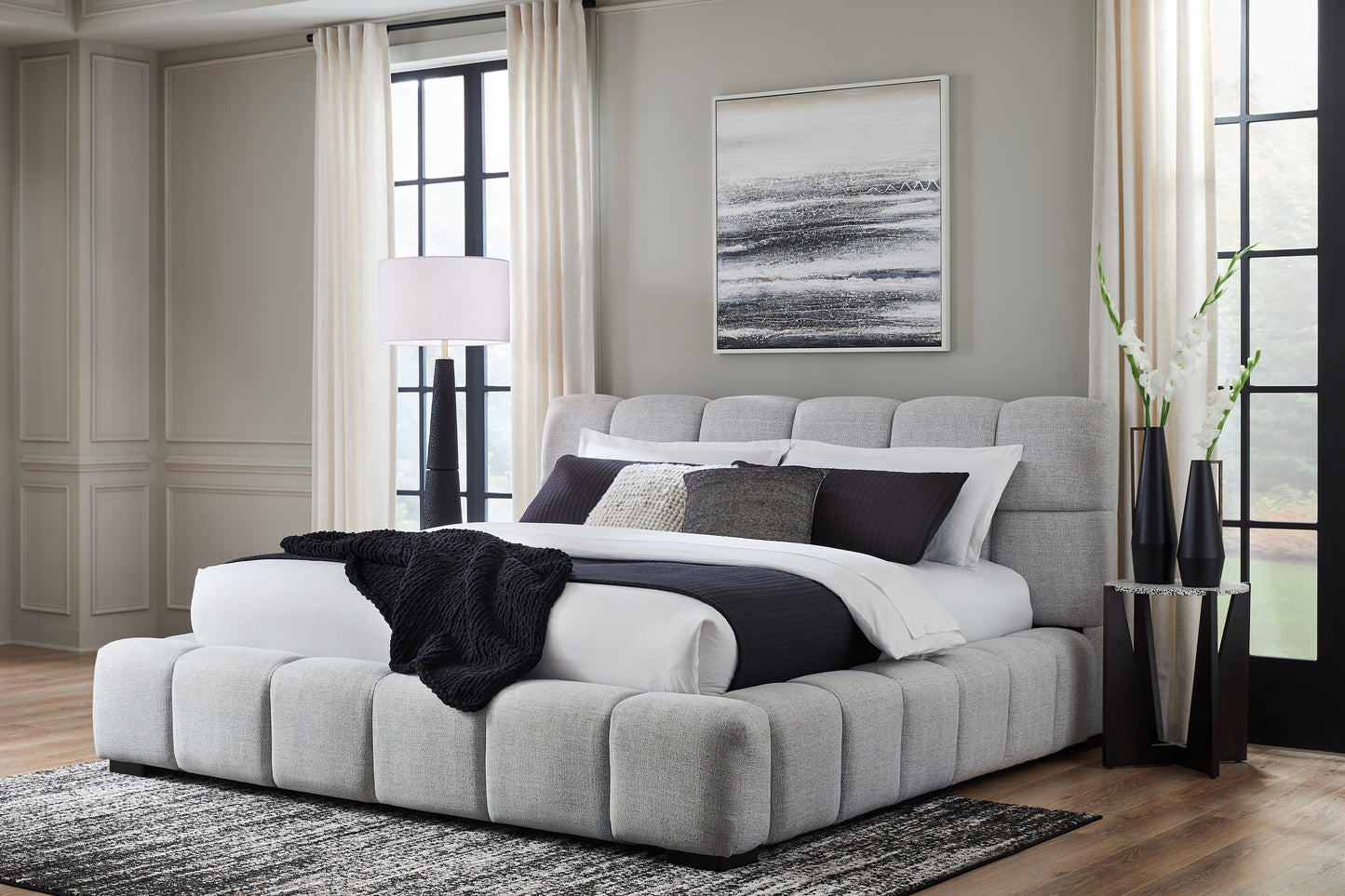 Grendusk California  Upholstered Bed