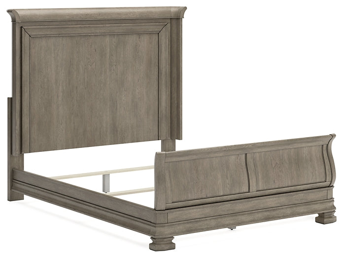 Lexorne  Sleigh Bed With Mirrored Dresser