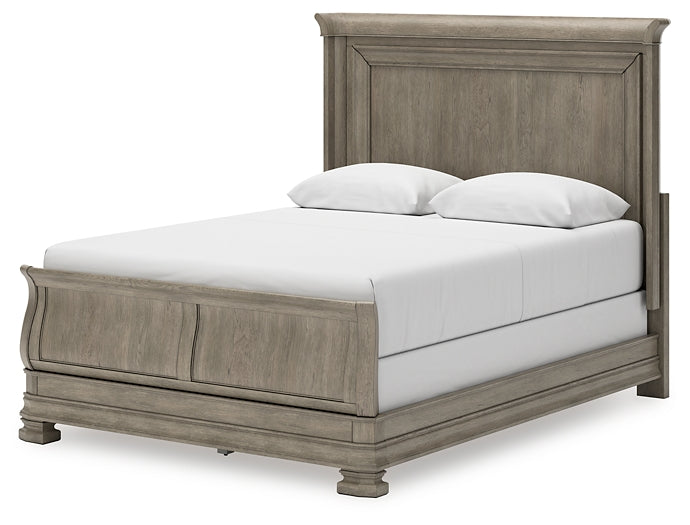 Lexorne  Sleigh Bed With Mirrored Dresser