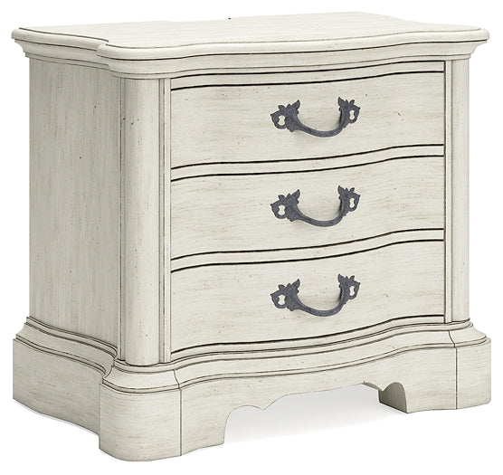 Arlendyne  Upholstered Bed With Mirrored Dresser, Chest And 2 Nightstands