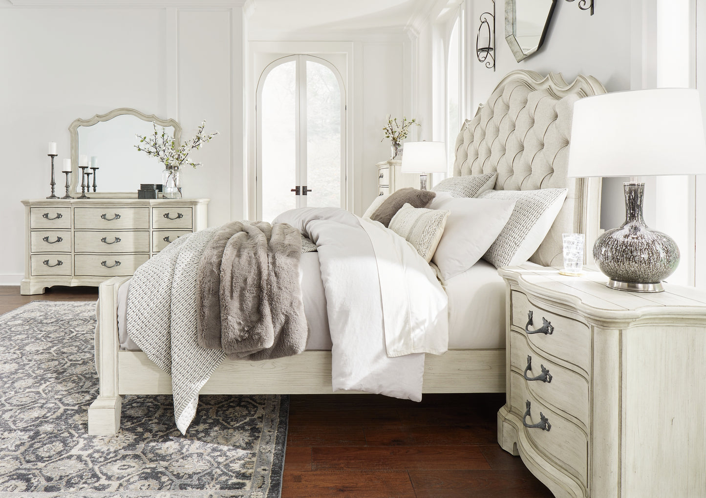 Arlendyne  Upholstered Bed With Mirrored Dresser, Chest And 2 Nightstands