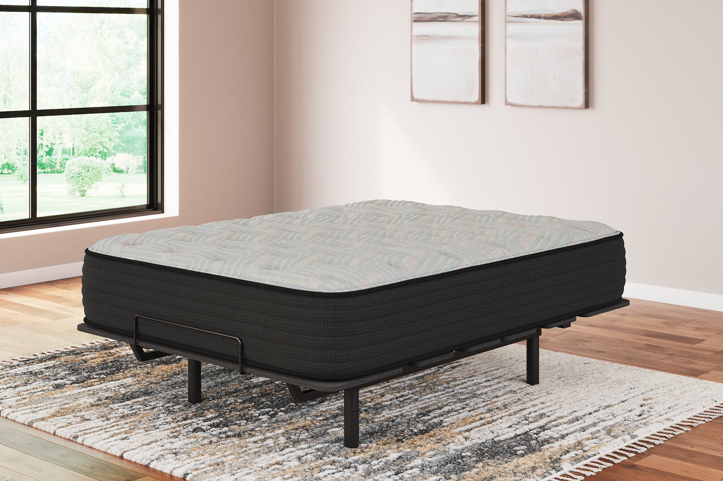 Palisades Plush Queen Mattress